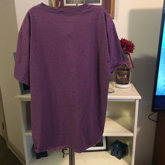 Purple tee shirt White cat head says Cat Lady - Picture 2 of 3